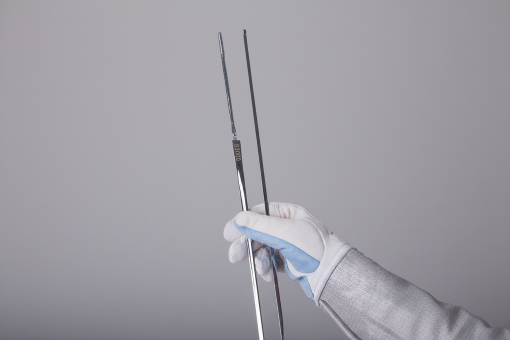 Hoja de Sable eléctrico MJ-TIYU S2000 con tratamiento anticorrosión - Villalbi Esgrima